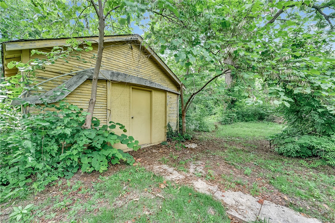 320 S Pleasant Street