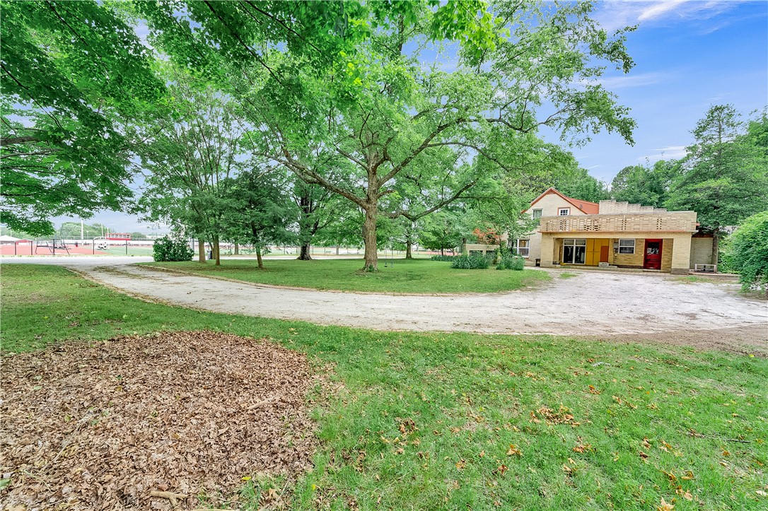 320 S Pleasant Street