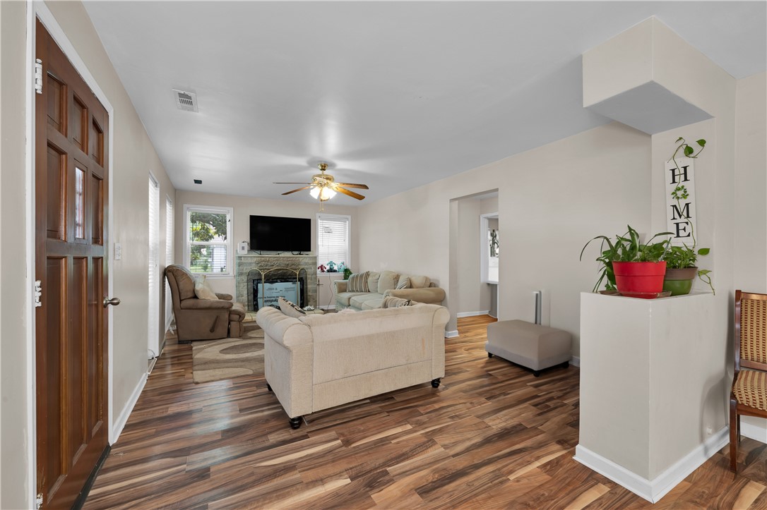 320 S Pleasant Street