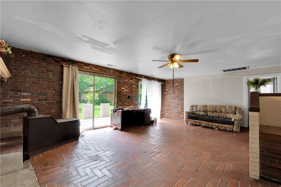 320 S Pleasant Street