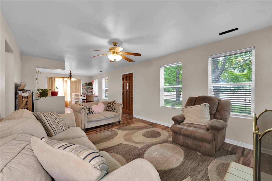 320 S Pleasant Street