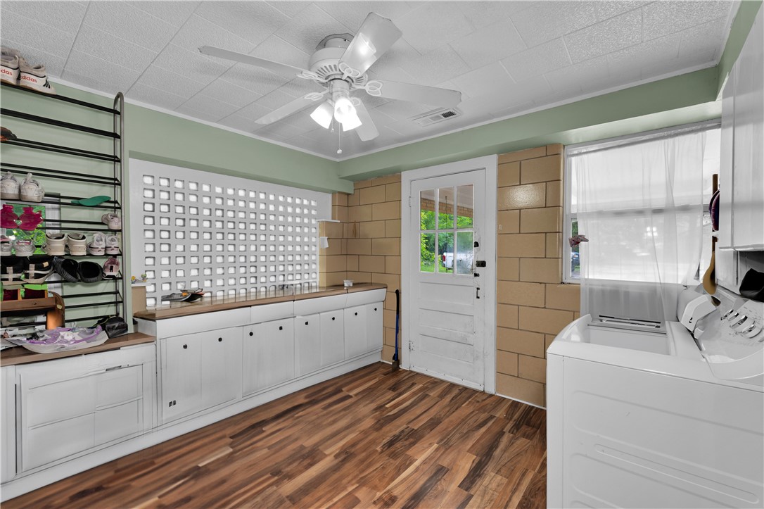 320 S Pleasant Street