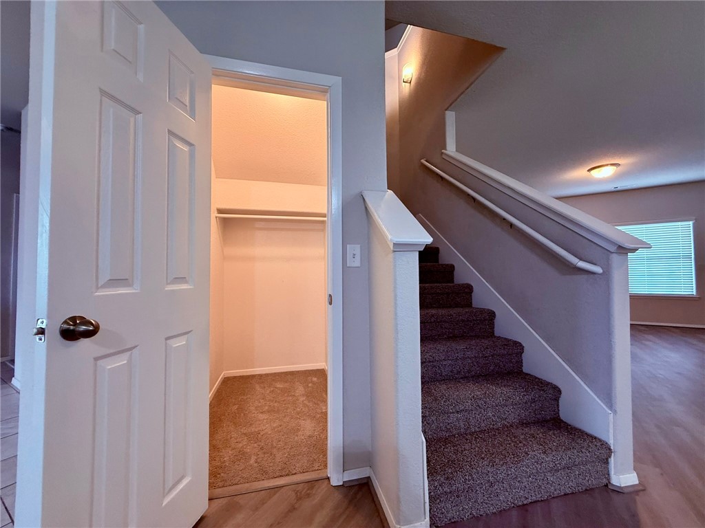 805 Green World Street