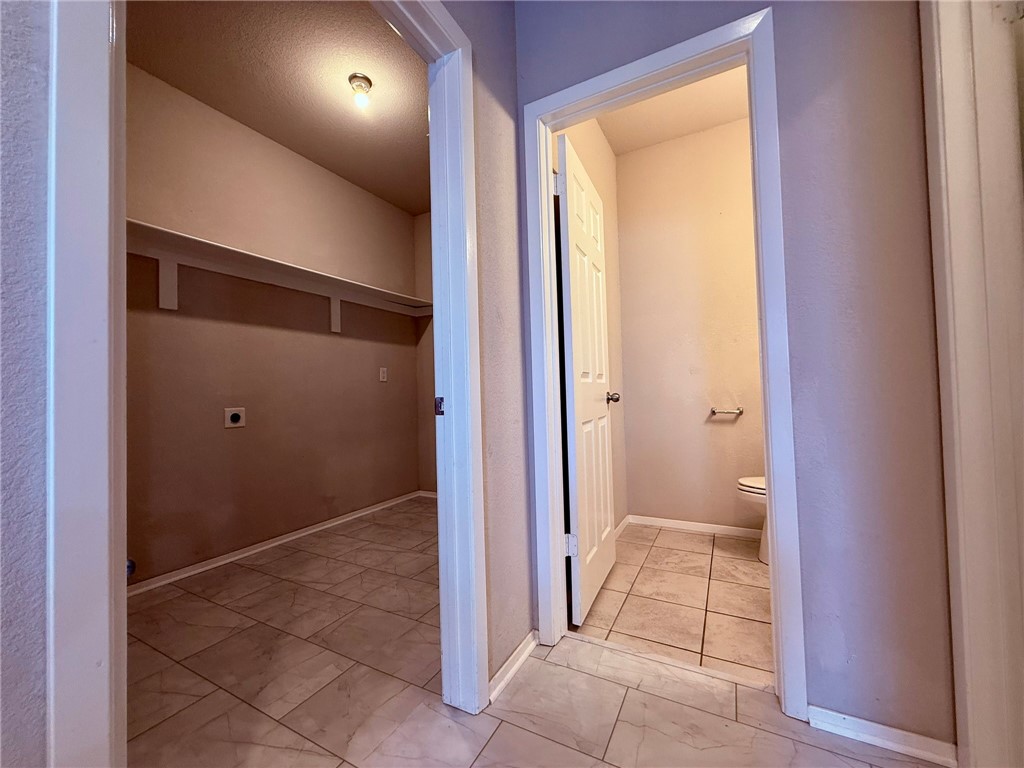 805 Green World Street