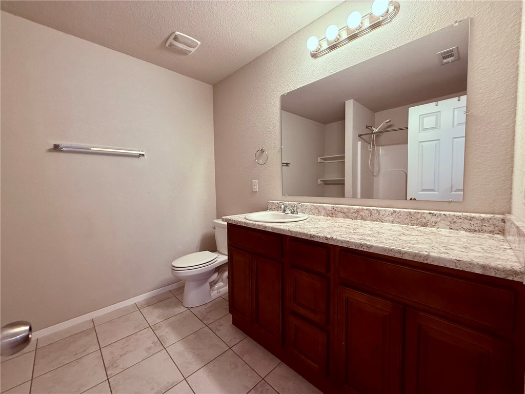 805 Green World Street