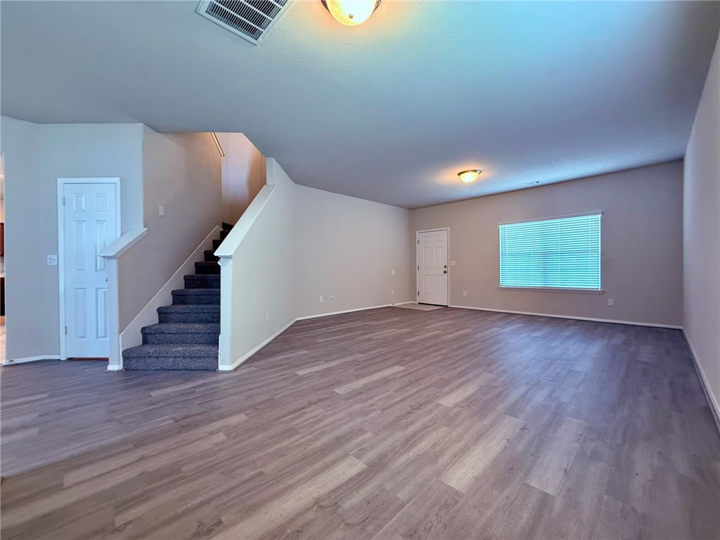 805 Green World Street