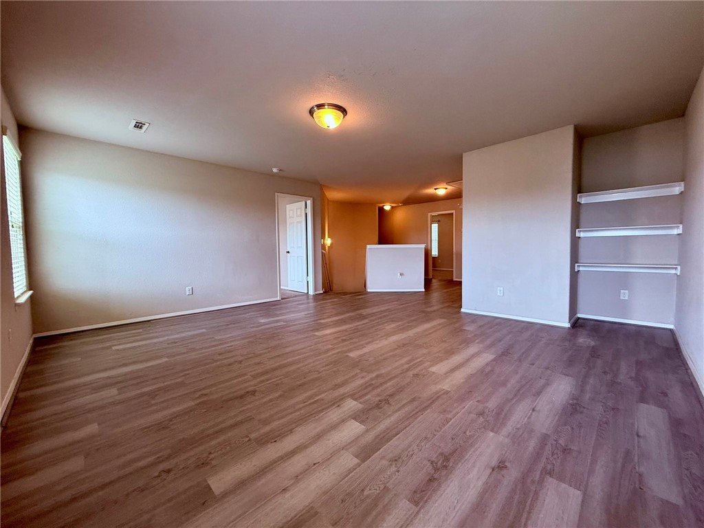 805 Green World Street