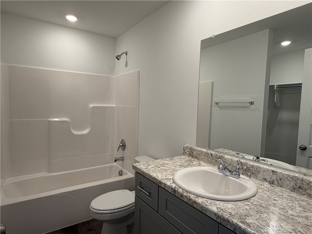 6808 SW Memphis Avenue