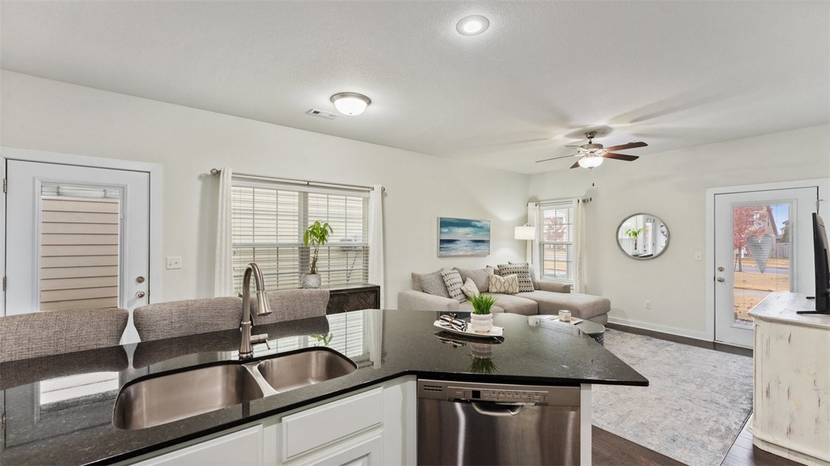 3903 SW Peachwood Drive