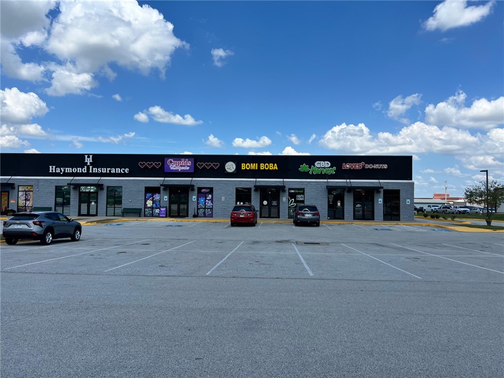 1032 E Henri De Tonti Boulevard 14