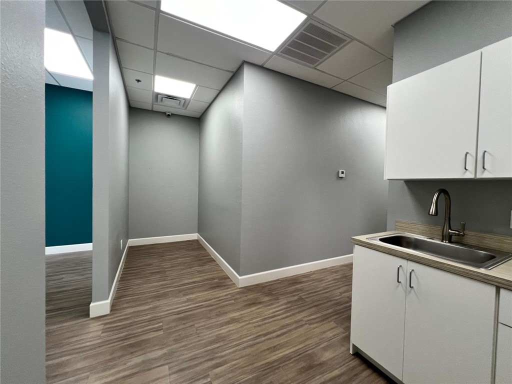 1032 E Henri De Tonti Boulevard 14