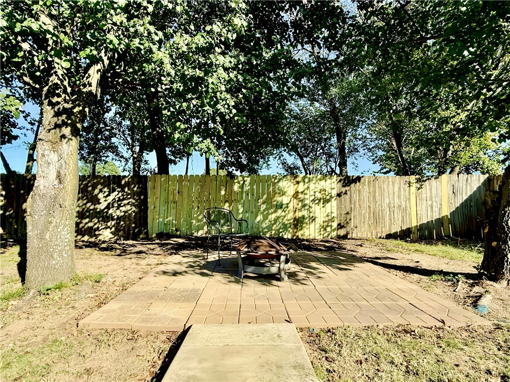 1103 Brentwood Lane