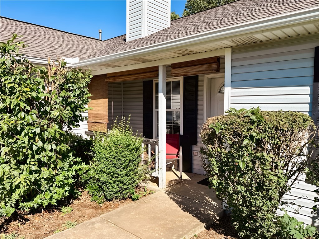 1103 Brentwood Lane