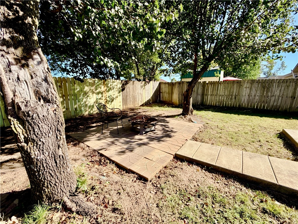 1103 Brentwood Lane