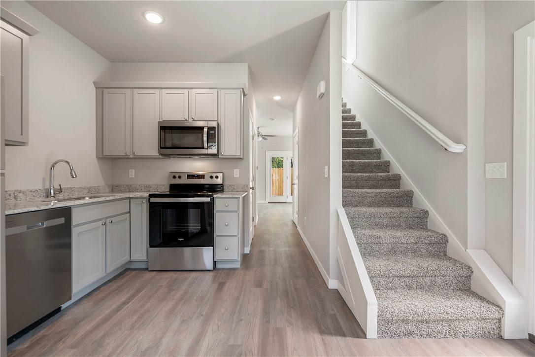 1348 West Avenue 102