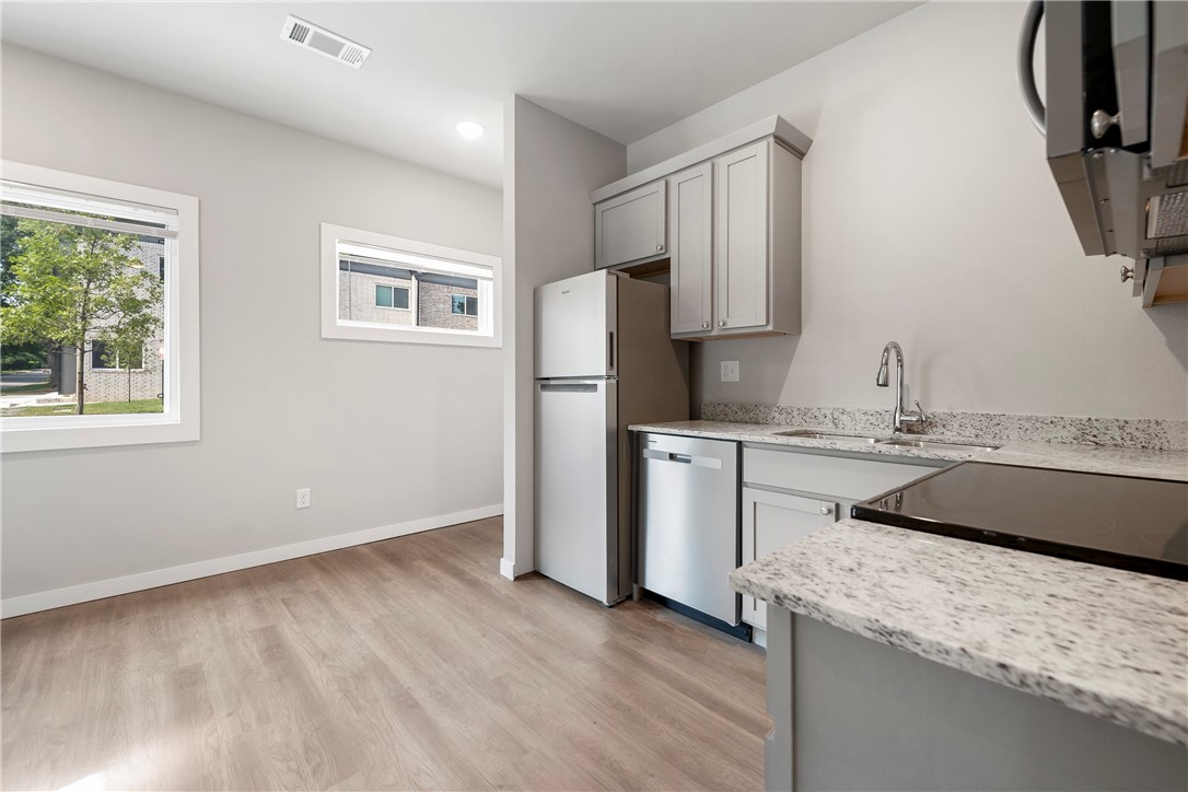 1348 West Avenue 102