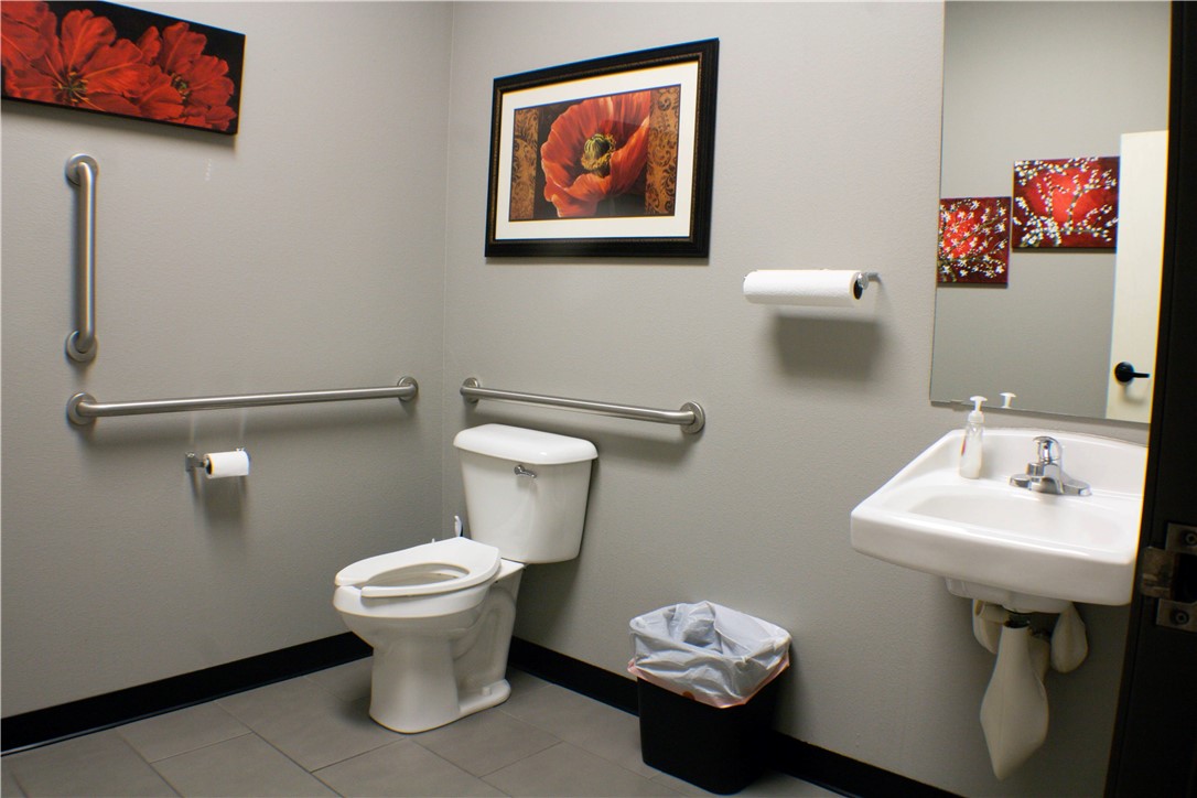 1032 E Henri De Tonti Boulevard 6