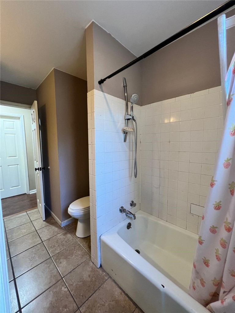 1502 White Road