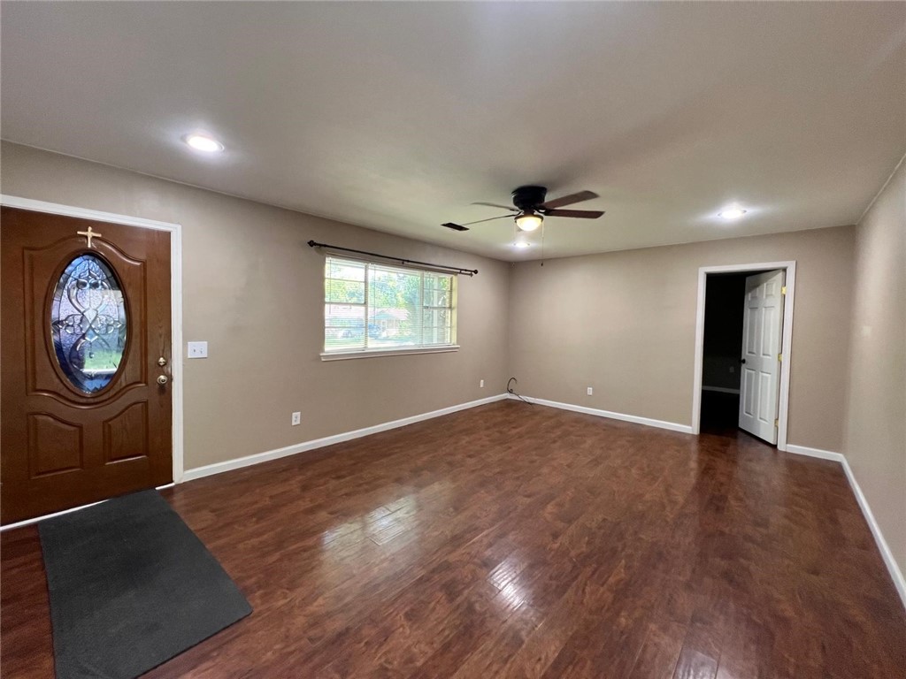 1502 White Road