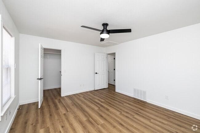 610 SE Moberly Lane 3