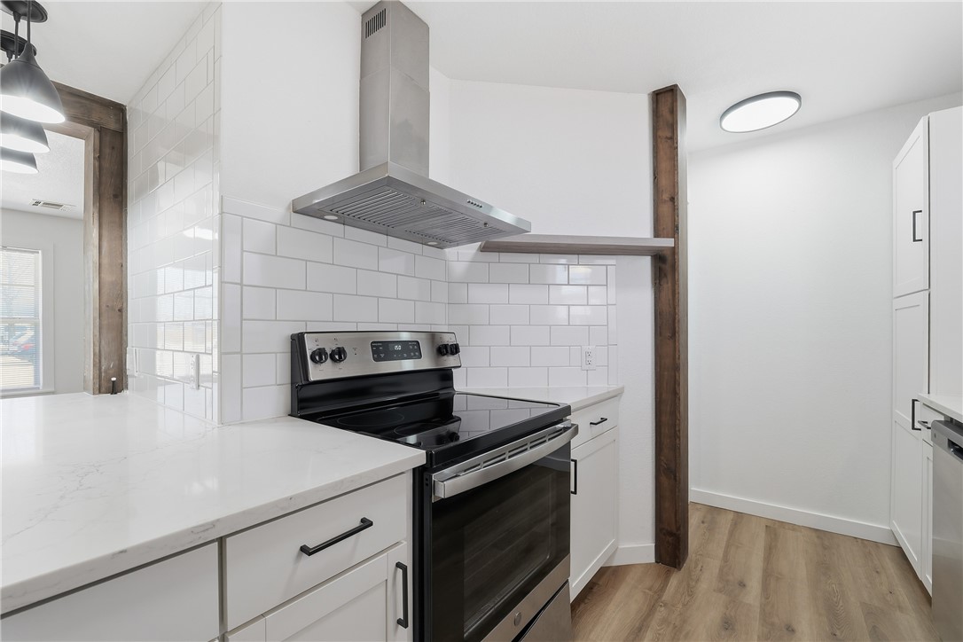 2302 SE Jayel Terrace 3