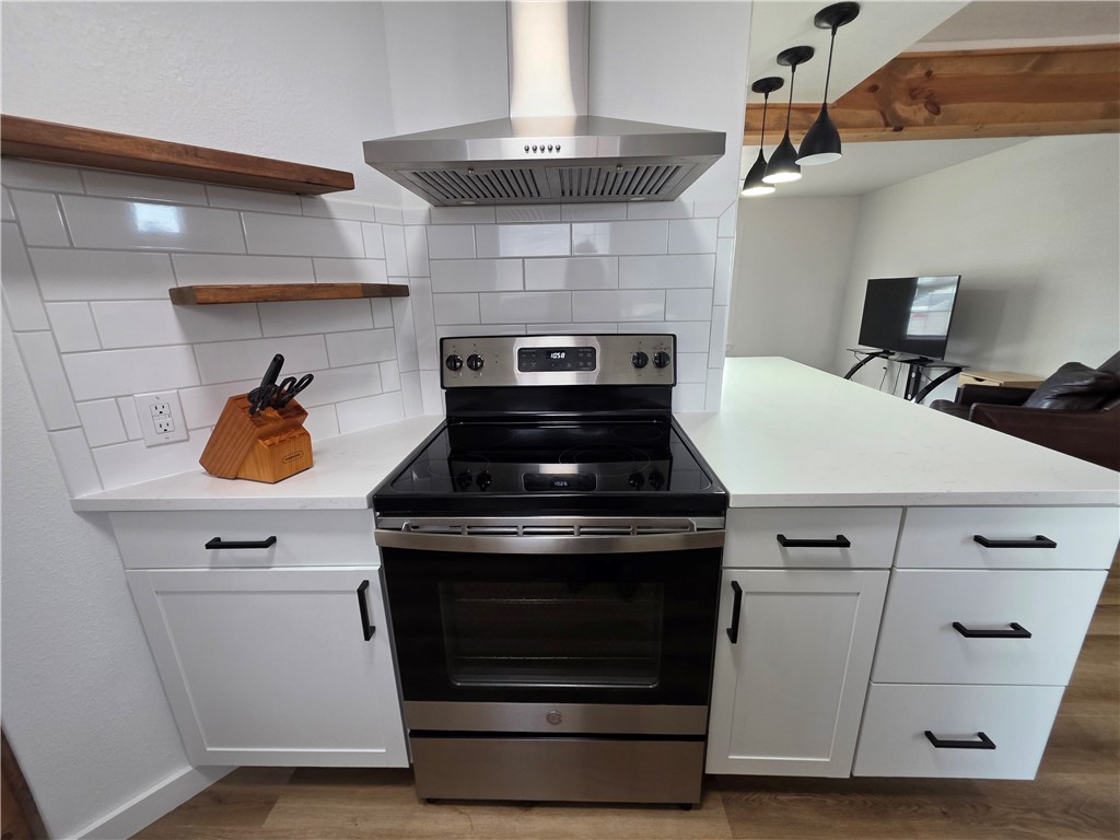 2304 SE Jayel Terrace 1