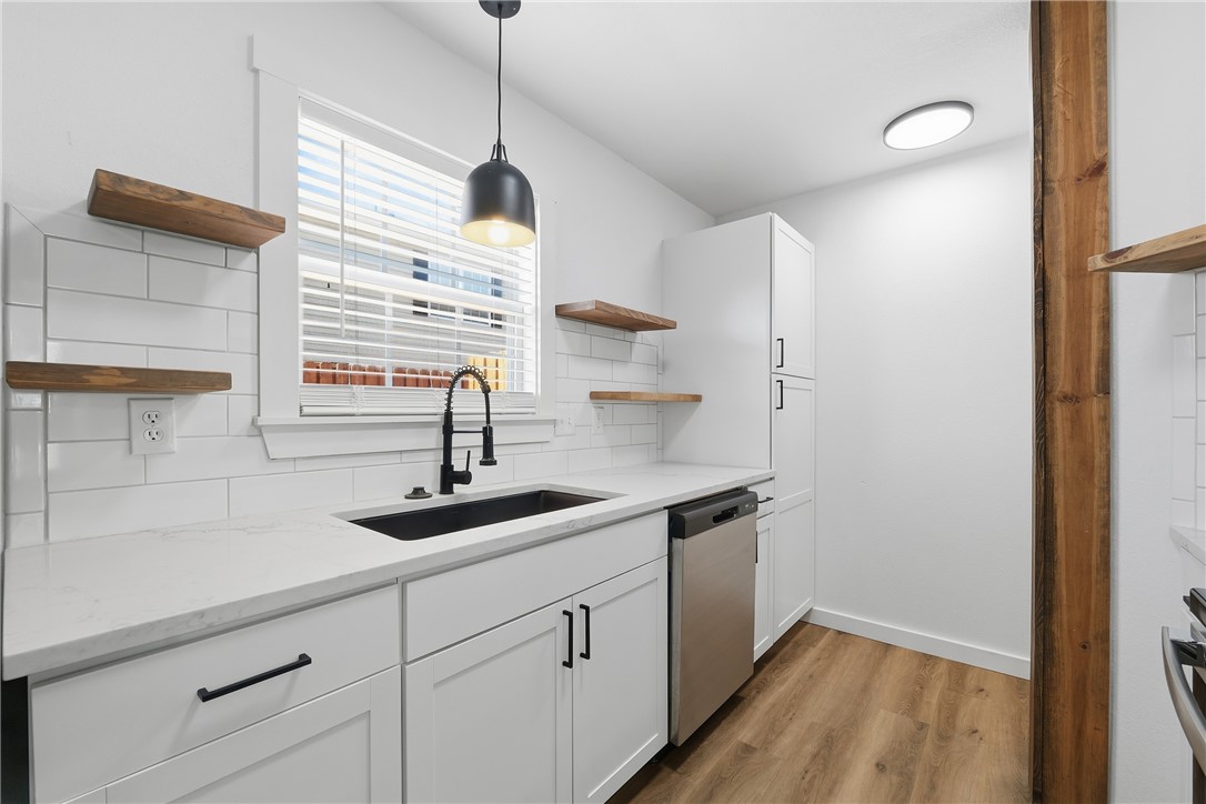 2304 SE Jayel Terrace 3