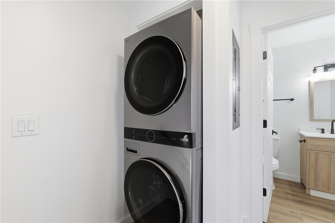 2400 SE Jayel Terrace 1