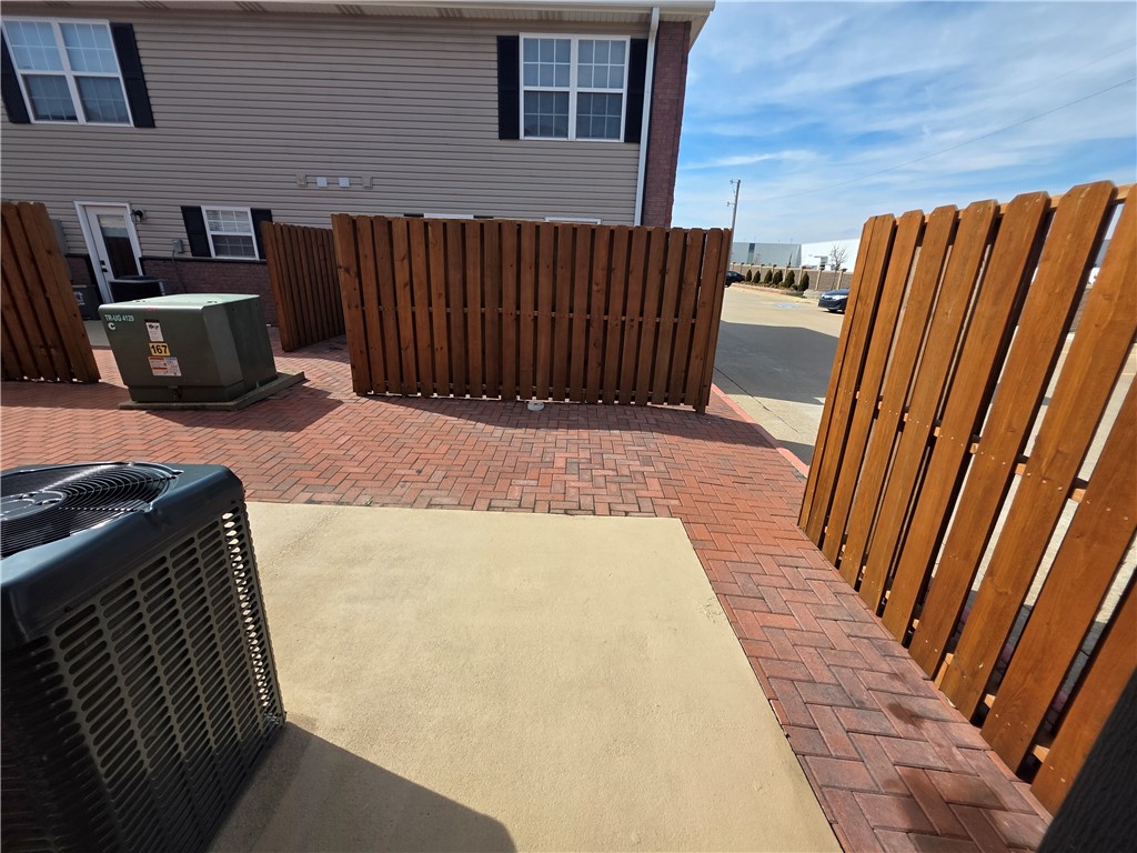 2400 SE Jayel Terrace 1