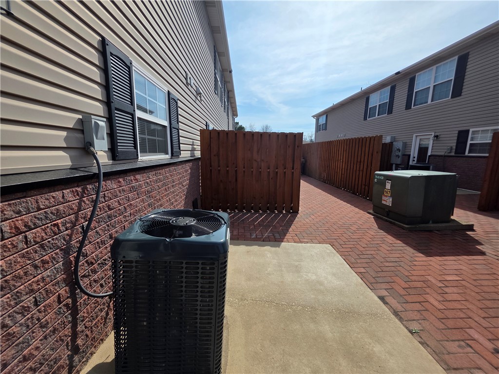 2400 SE Jayel Terrace 1