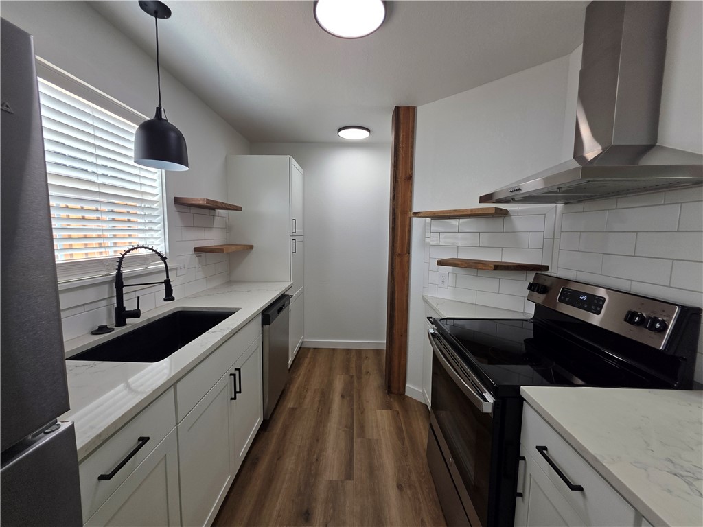 2400 SE Jayel Terrace 4