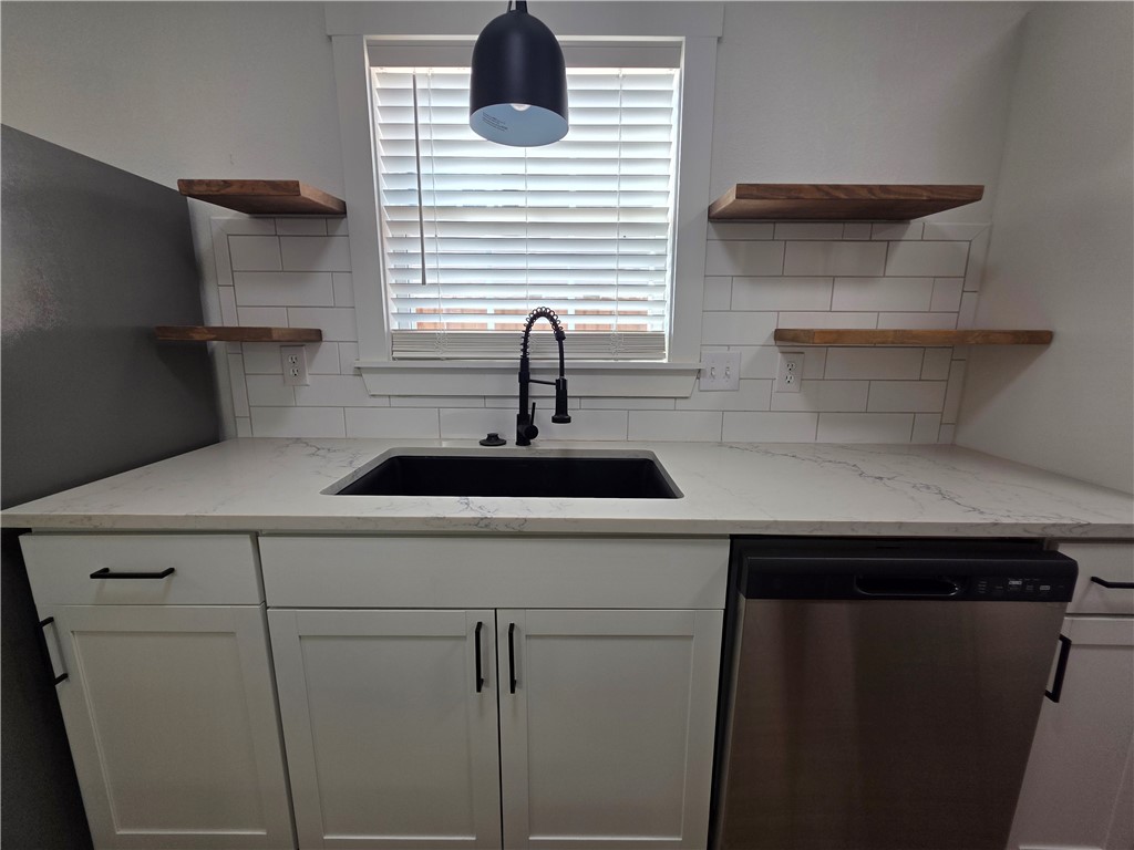 2400 SE Jayel Terrace 4