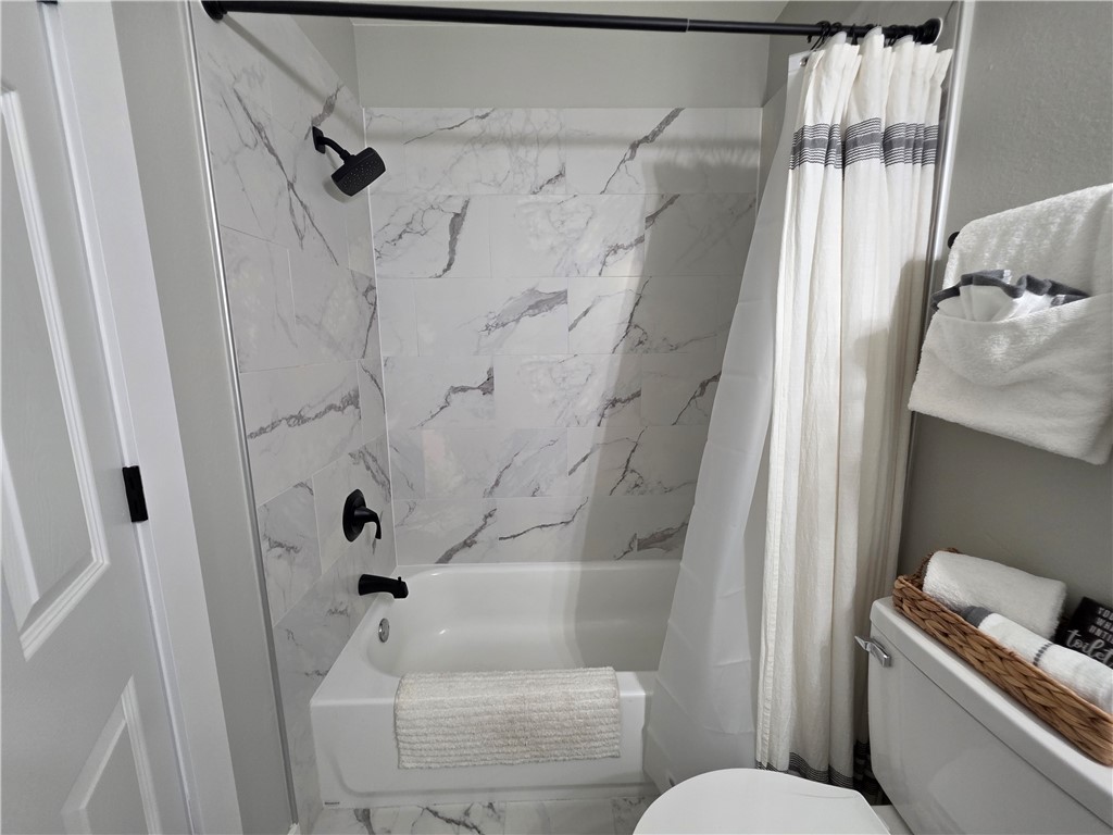 2402 SE Jayel Terrace 1