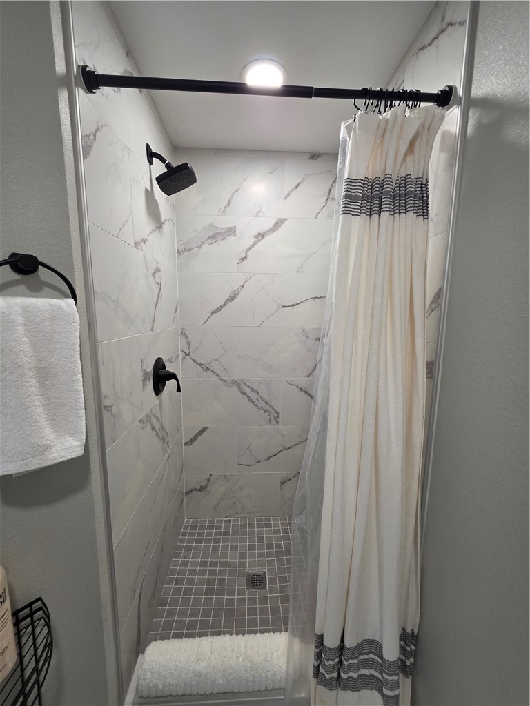 2402 SE Jayel Terrace 1