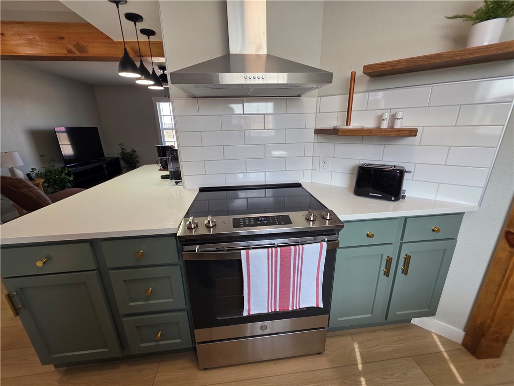 2402 SE Jayel Terrace 1