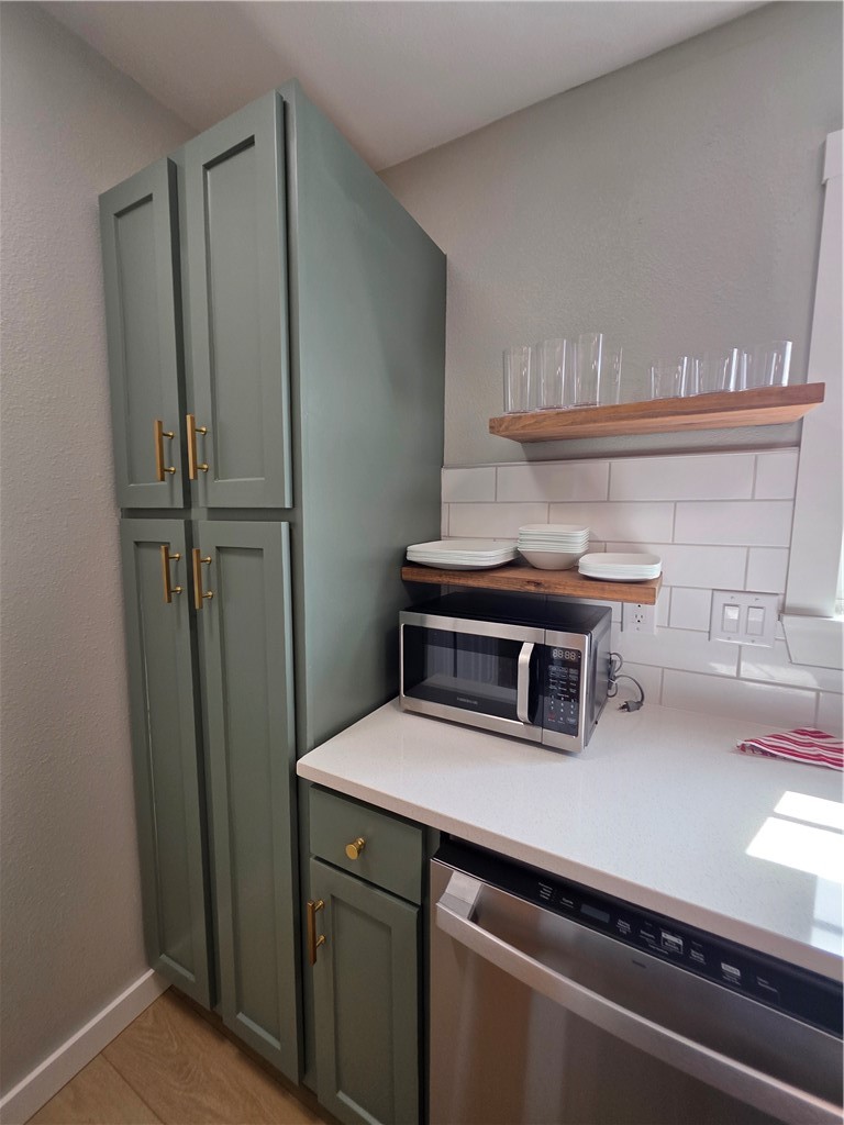 2402 SE Jayel Terrace 1