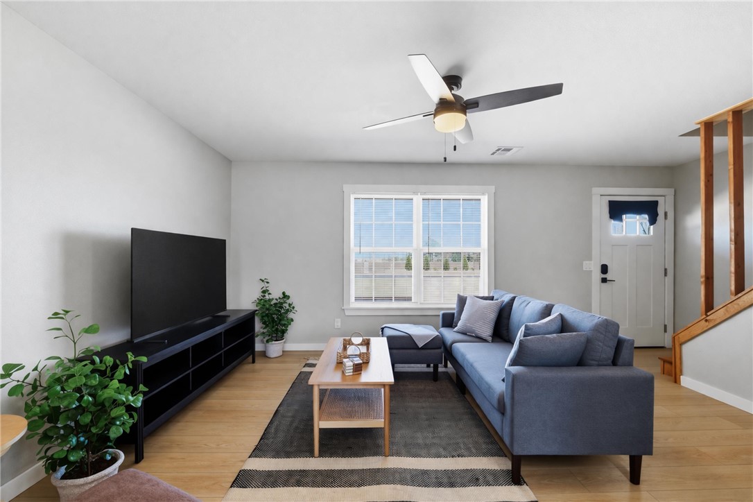 2402 SE Jayel Terrace 1