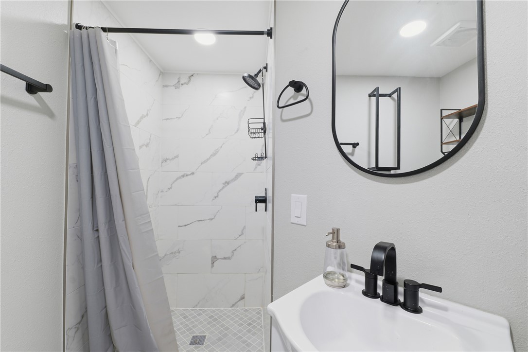 2402 SE Jayel Terrace 4
