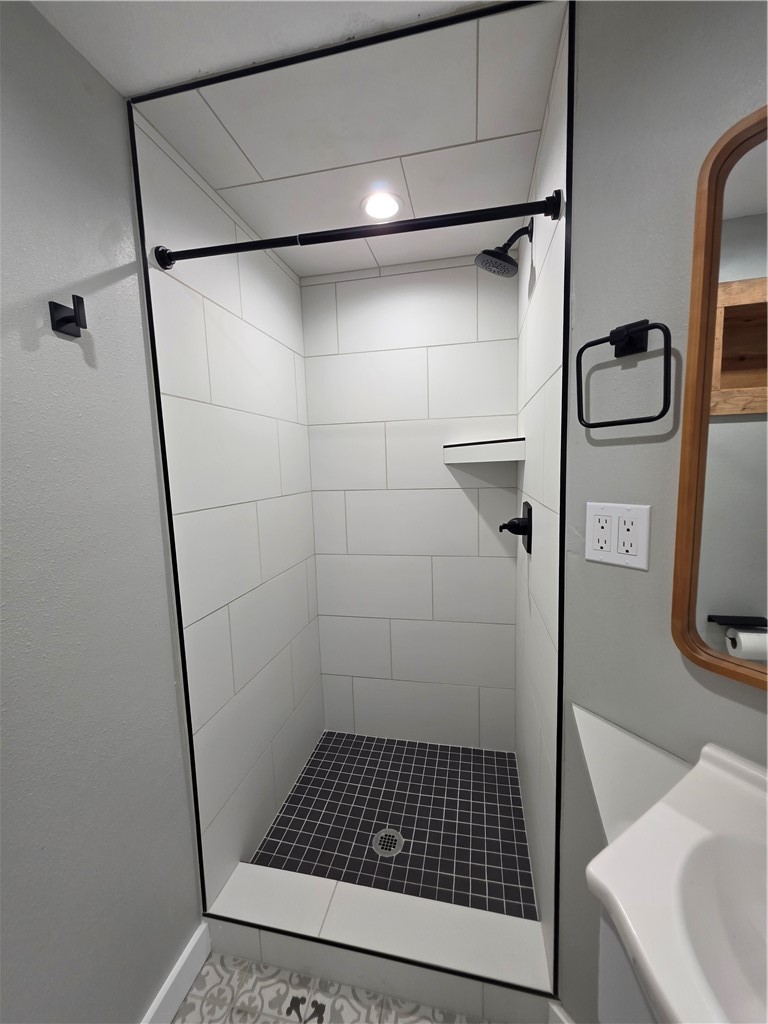 2402 SE Jayel Terrace 2