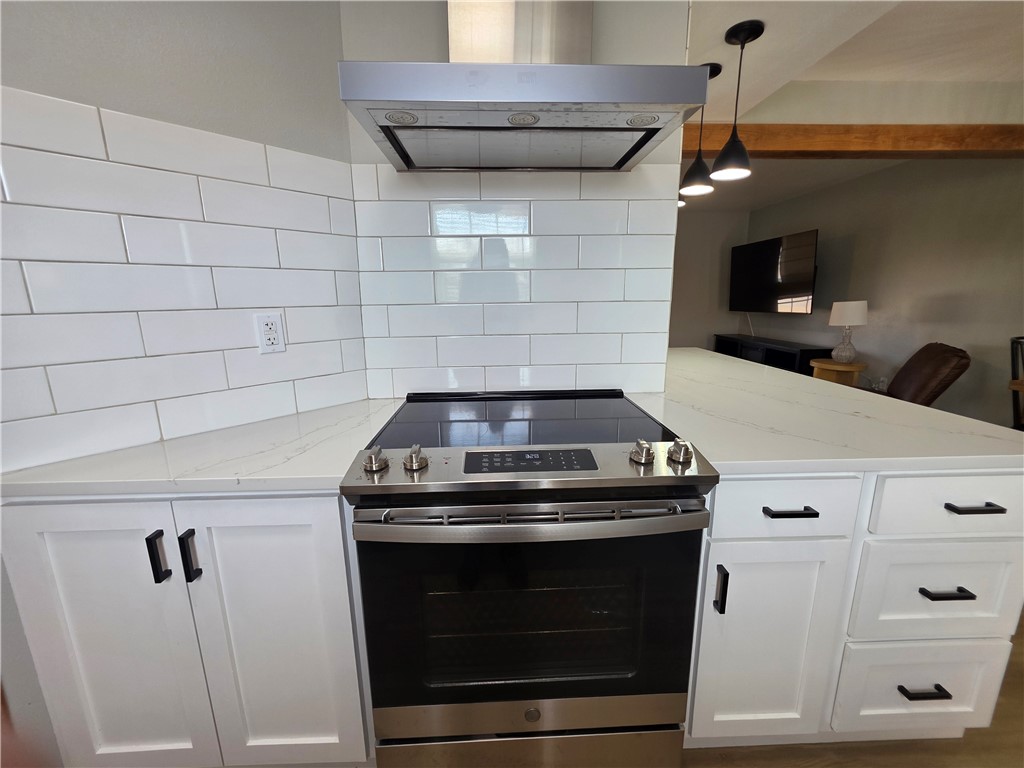 2402 SE Jayel Terrace 2