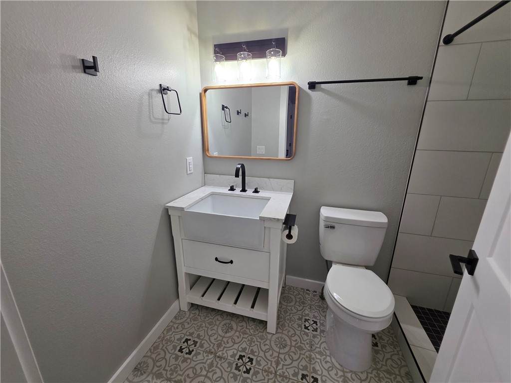 2402 SE Jayel Terrace 2