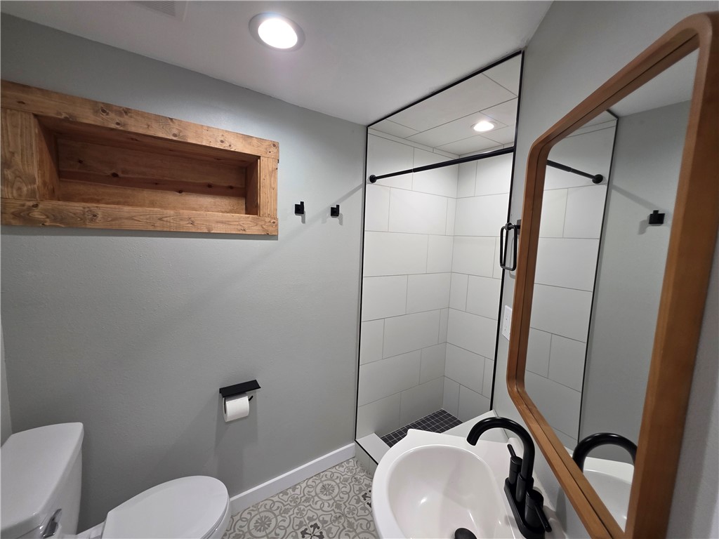 2402 SE Jayel Terrace 2