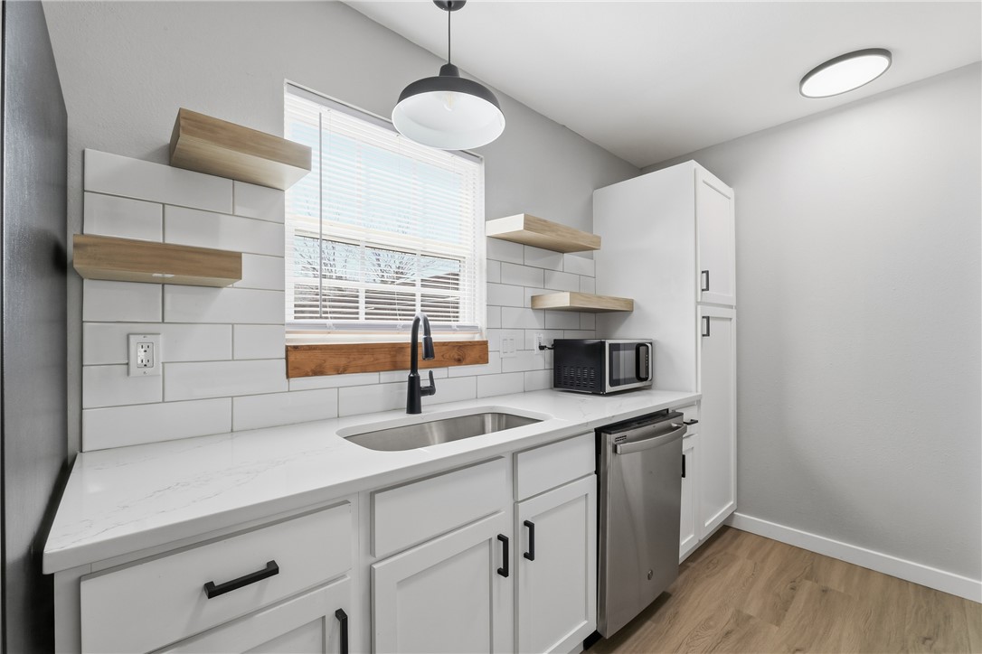 2402 SE Jayel Terrace 2