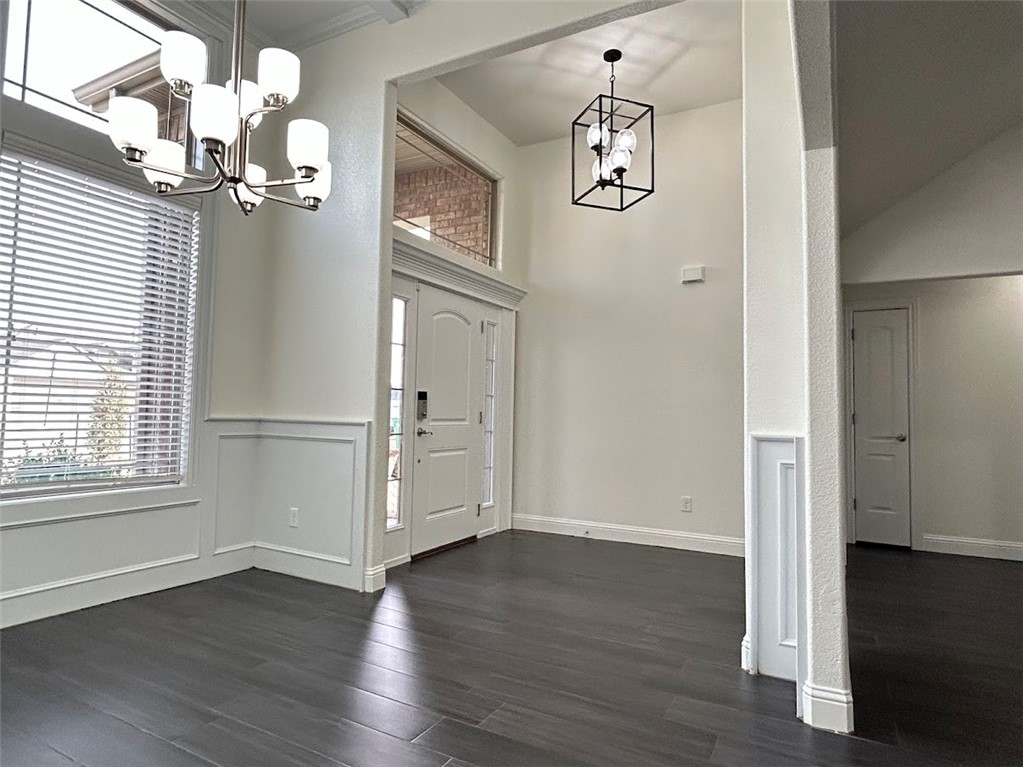 910 Sunset Lane