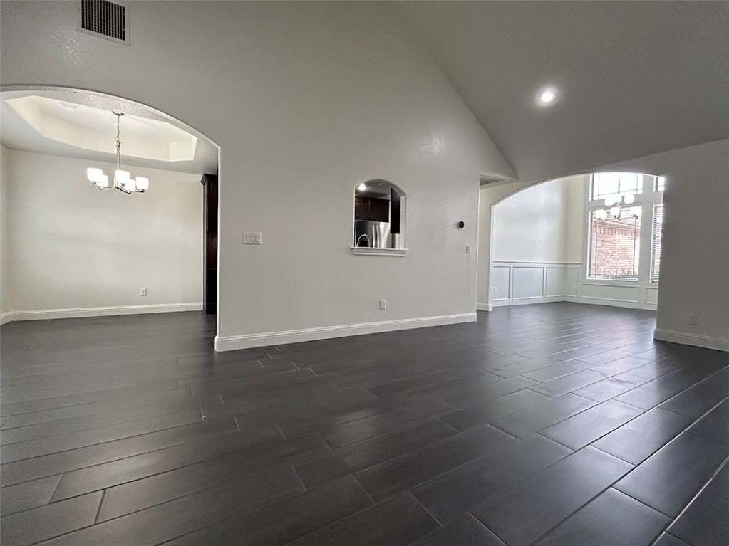 910 Sunset Lane
