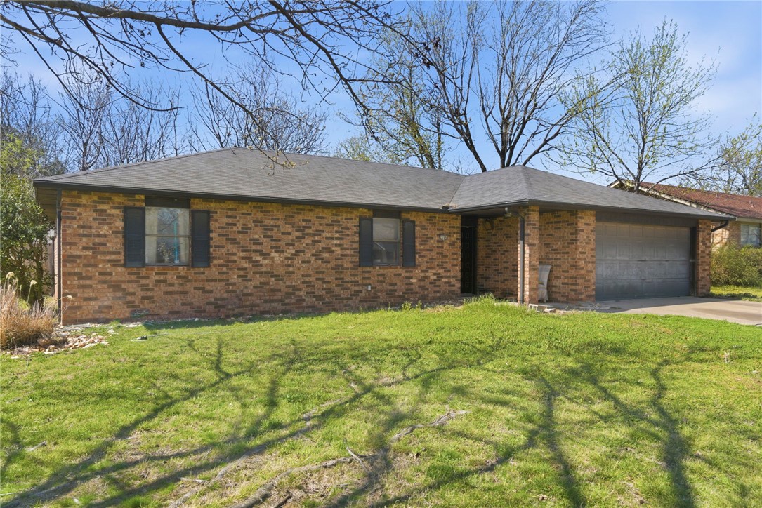 2706 S 43rd Place