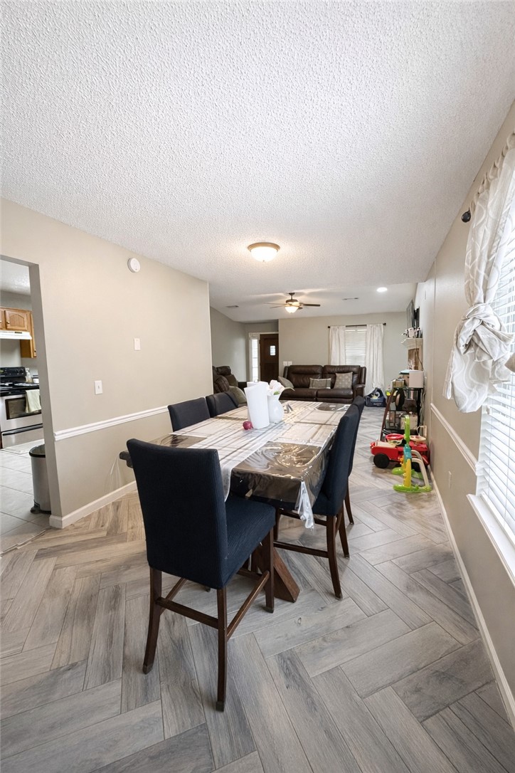 3807 W Locust Street