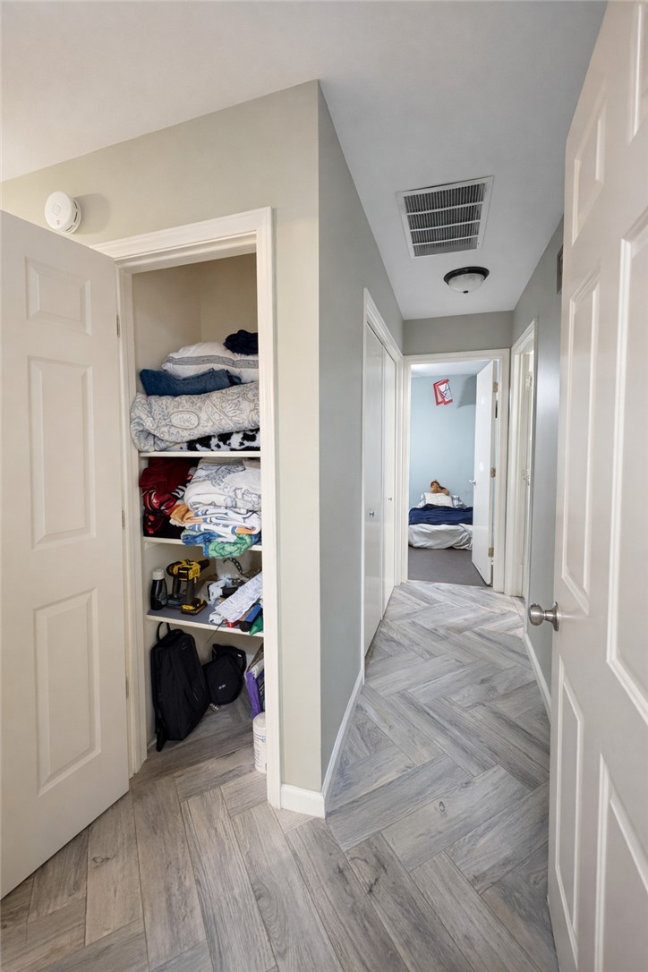 3807 W Locust Street