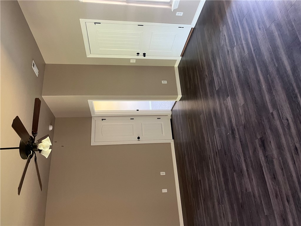 3413 Knox Loop