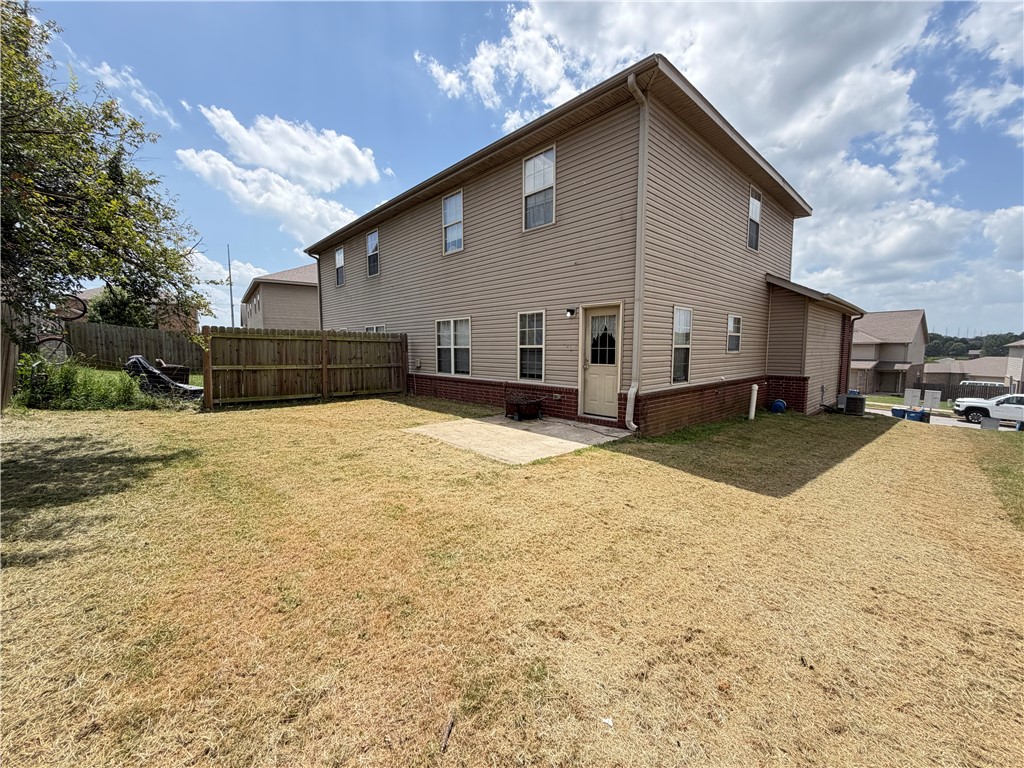 603 SW Loudon Drive 1